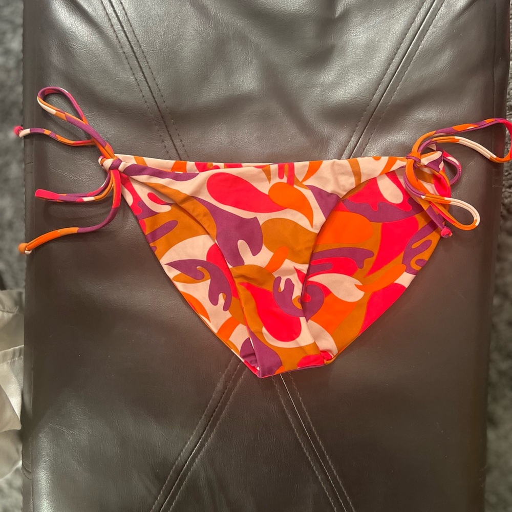 Mikoh Hula Hula Tie Side Classic String Bikini Bo… - image 1